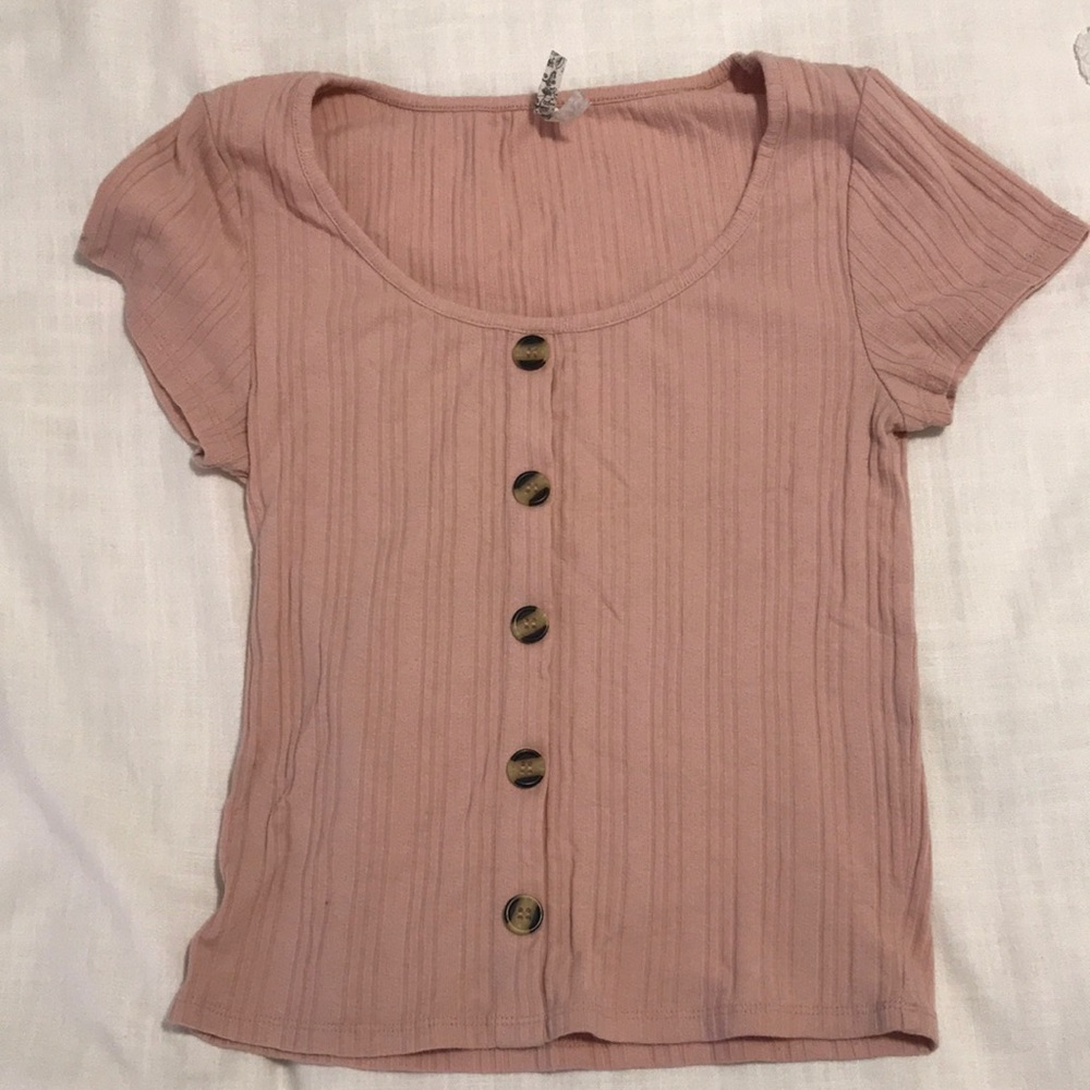 super cute pink top with buttons down the front